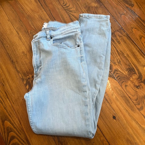 Reformation Denim - Reformation Jeans High & Skinny Jeans‎ In Amalfi Wash size 30